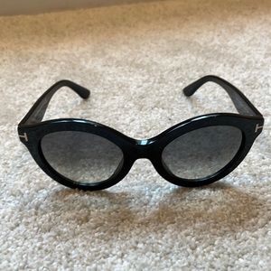 Tom Ford Chiara TF359 Sunglasses